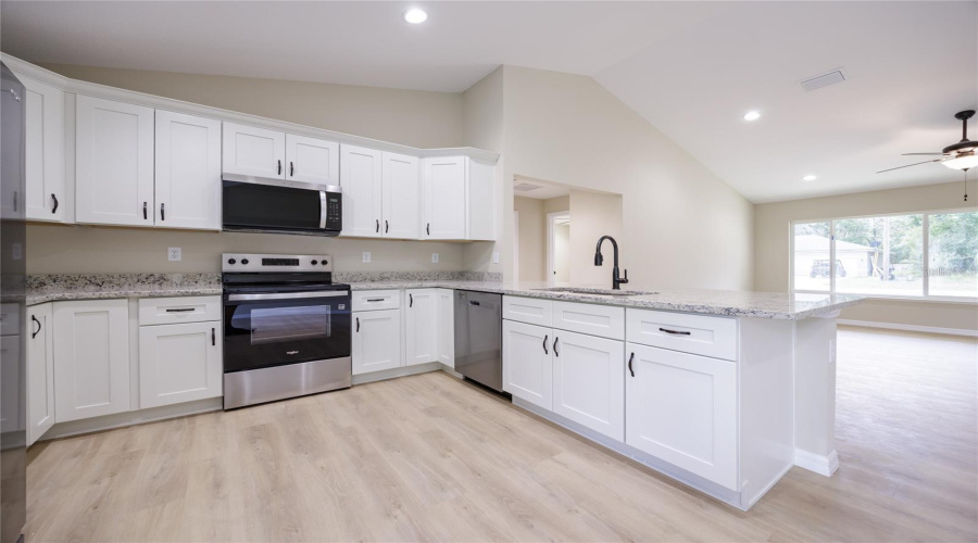 Williston, Florida 32696, 3 Bedroom Bedrooms, ,2 Bathroombathrooms,Residential,For Sale,Country Club,0,Mfrgc542278