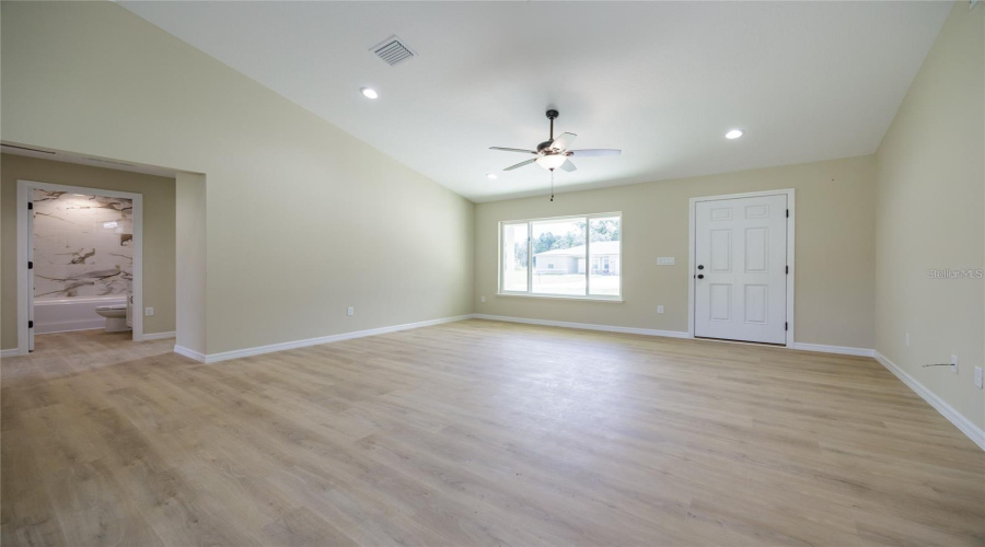 Williston, Florida 32696, 3 Bedroom Bedrooms, ,2 Bathroombathrooms,Residential,For Sale,Country Club,0,Mfrgc542278