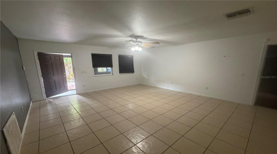 Venice, Florida 34293, 3 Bedroom Bedrooms, ,2 Bathroombathrooms,Residential,For Sale,Woodmere,0,Mfrn6145100