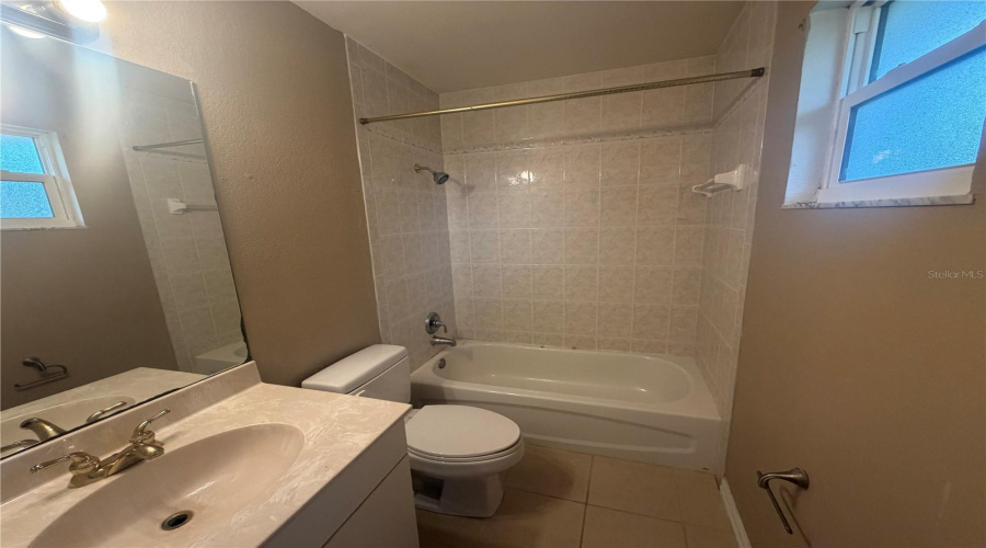 Venice, Florida 34293, 3 Bedroom Bedrooms, ,2 Bathroombathrooms,Residential,For Sale,Woodmere,0,Mfrn6145100