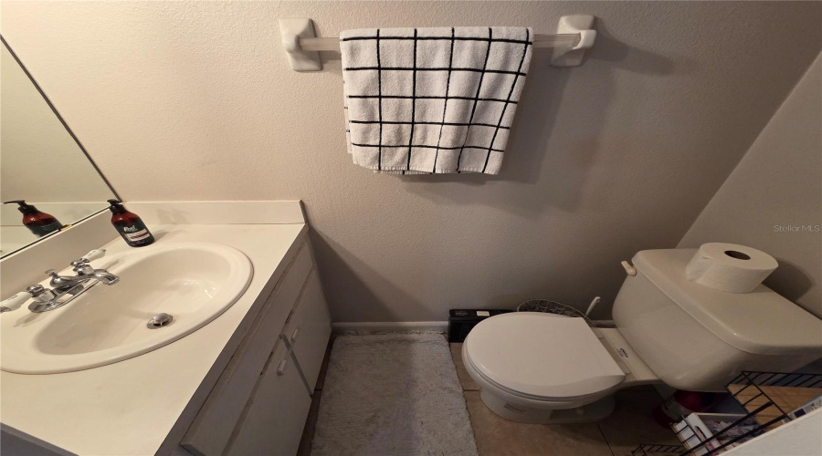 Tampa, Florida 33611, 2 Bedroom Bedrooms, ,2 Bathroombathrooms,Residential,For Sale,Mcelroy,0,Mfrtb8530214
