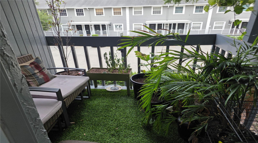 Tampa, Florida 33611, 2 Bedroom Bedrooms, ,2 Bathroombathrooms,Residential,For Sale,Mcelroy,0,Mfrtb8530214