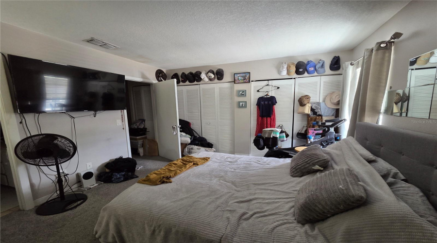 Tampa, Florida 33611, 2 Bedroom Bedrooms, ,2 Bathroombathrooms,Residential,For Sale,Mcelroy,0,Mfrtb8530214