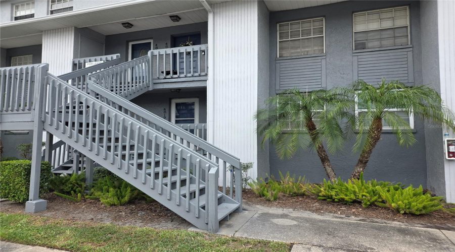 Tampa, Florida 33611, 2 Bedroom Bedrooms, ,2 Bathroombathrooms,Residential,For Sale,Mcelroy,0,Mfrtb8530214
