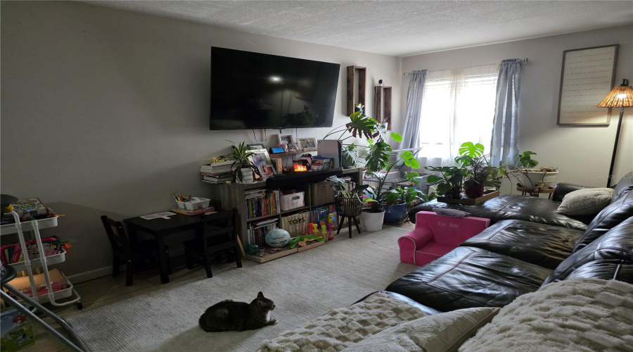 Tampa, Florida 33611, 2 Bedroom Bedrooms, ,2 Bathroombathrooms,Residential,For Sale,Mcelroy,0,Mfrtb8530214