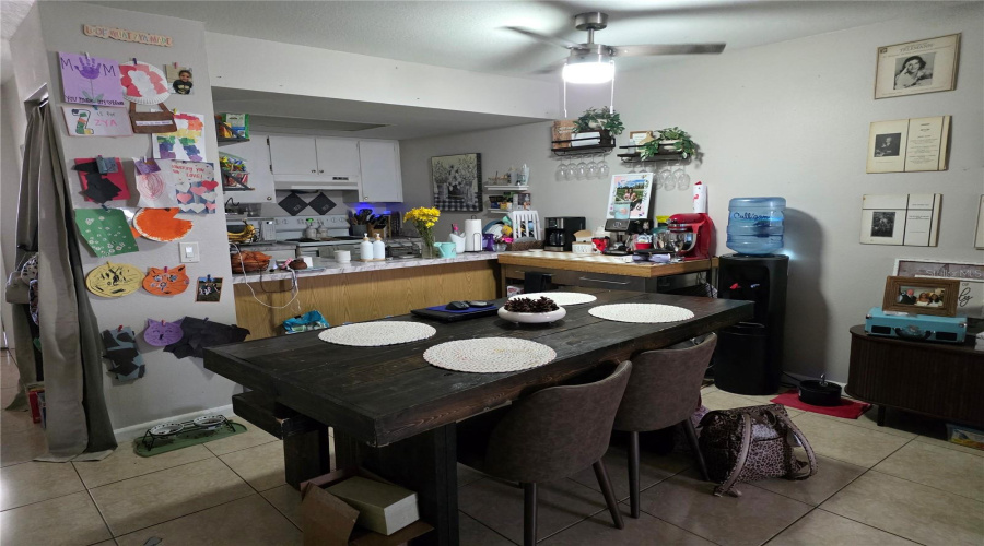 Tampa, Florida 33611, 2 Bedroom Bedrooms, ,2 Bathroombathrooms,Residential,For Sale,Mcelroy,0,Mfrtb8530214
