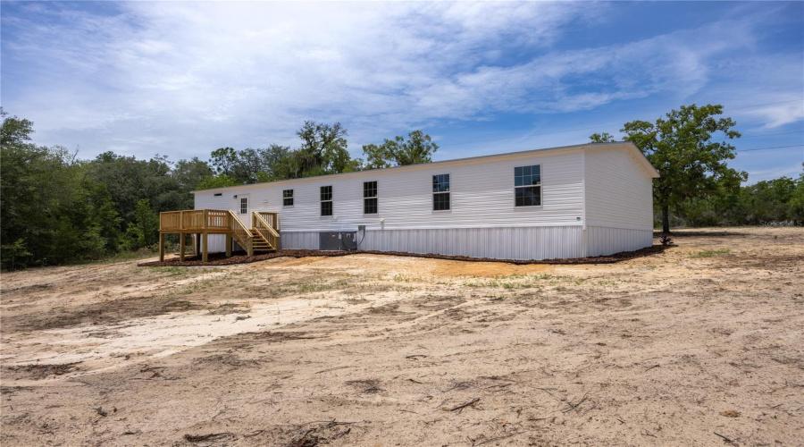Interlachen, Florida 32148, 4 Bedroom Bedrooms, ,2 Bathroombathrooms,Residential,For Sale,London,0,Mfrgc540947