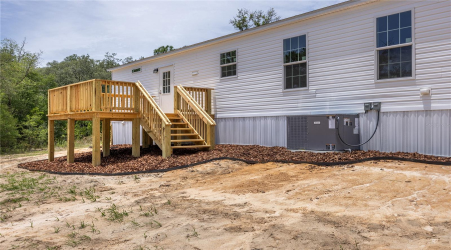 Interlachen, Florida 32148, 4 Bedroom Bedrooms, ,2 Bathroombathrooms,Residential,For Sale,London,0,Mfrgc540947