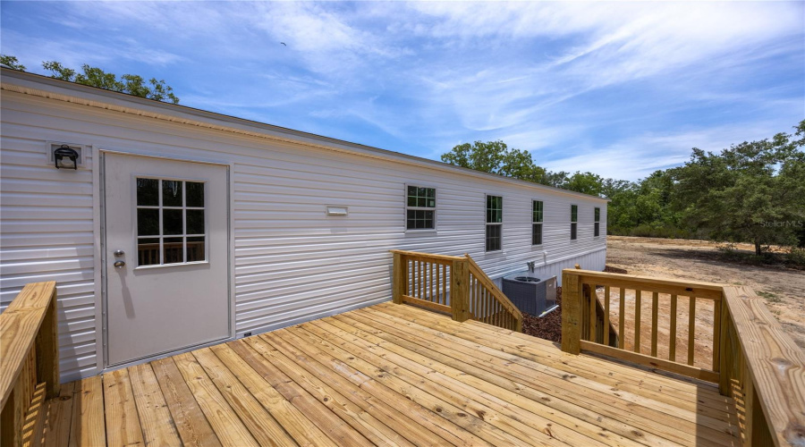 Interlachen, Florida 32148, 4 Bedroom Bedrooms, ,2 Bathroombathrooms,Residential,For Sale,London,0,Mfrgc540947