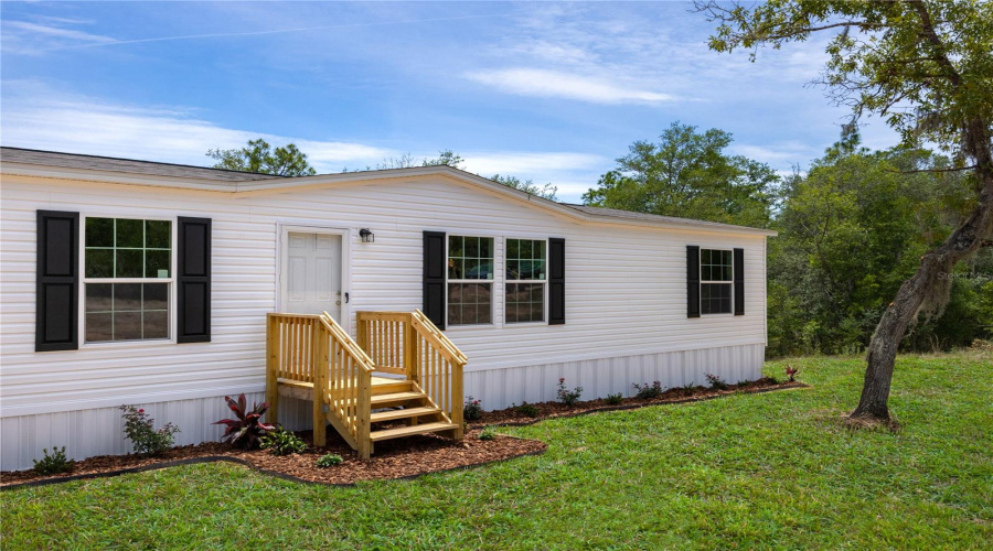 Interlachen, Florida 32148, 4 Bedroom Bedrooms, ,2 Bathroombathrooms,Residential,For Sale,London,0,Mfrgc540947