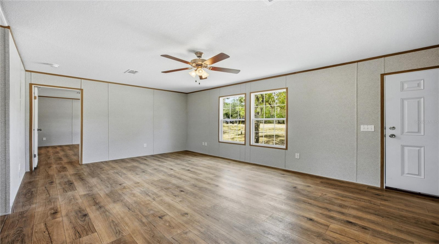 Interlachen, Florida 32148, 4 Bedroom Bedrooms, ,2 Bathroombathrooms,Residential,For Sale,London,0,Mfrgc540947