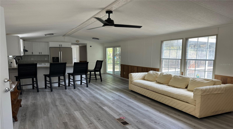 Crystal River, Florida 34429, 2 Bedroom Bedrooms, ,2 Bathroombathrooms,Residential,For Sale,Candle,0,Mfrtb8437082