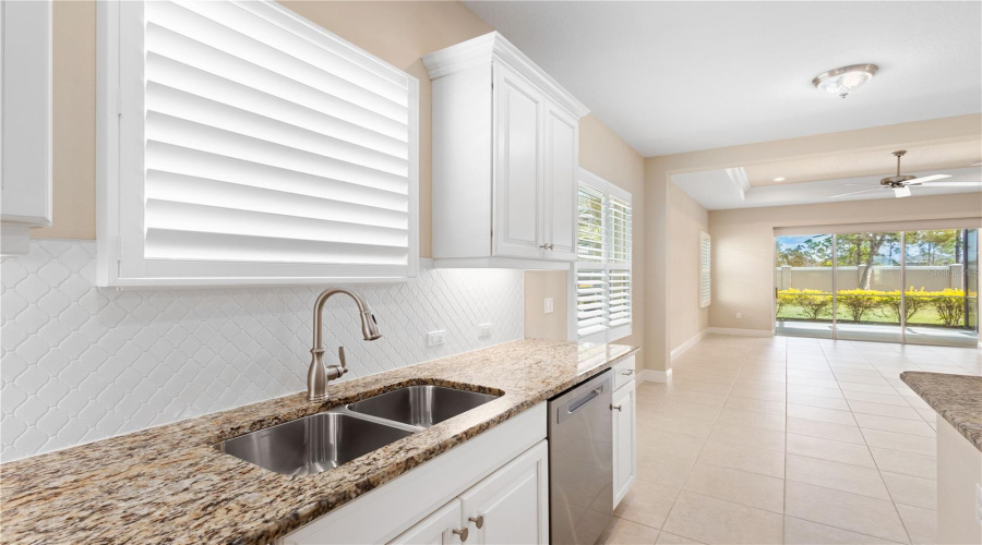 Sarasota, Florida 34243, 3 Bedroom Bedrooms, ,2 Bathroombathrooms,Residential,For Sale,Autumn Fern,0,Mfra4670884