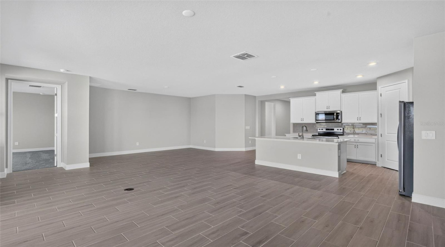 Parrish, Florida 34219, 4 Bedroom Bedrooms, ,3 Bathroombathrooms,Residential,For Sale,49Th,0,Mfrtb8537790