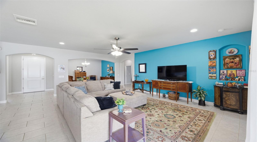 Tarpon Springs, Florida 34689, 3 Bedroom Bedrooms, ,2 Bathroombathrooms,Residential,For Sale,Florida,0,Mfrw7887067