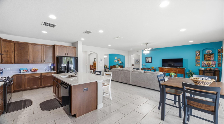 Tarpon Springs, Florida 34689, 3 Bedroom Bedrooms, ,2 Bathroombathrooms,Residential,For Sale,Florida,0,Mfrw7887067