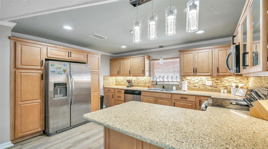 Tarpon Springs, Florida 34689, 3 Bedroom Bedrooms, ,2 Bathroombathrooms,Residential,For Sale,Carolina,0,Mfrtb8503708