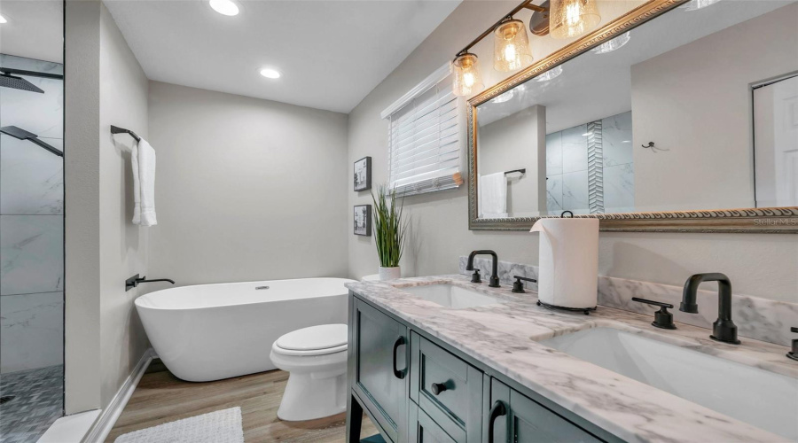 Tarpon Springs, Florida 34689, 3 Bedroom Bedrooms, ,2 Bathroombathrooms,Residential,For Sale,Carolina,0,Mfrtb8503708