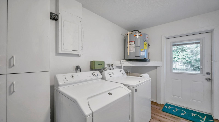 Tarpon Springs, Florida 34689, 3 Bedroom Bedrooms, ,2 Bathroombathrooms,Residential,For Sale,Carolina,0,Mfrtb8503708