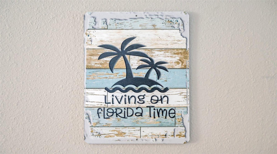 Tarpon Springs, Florida 34689, 3 Bedroom Bedrooms, ,2 Bathroombathrooms,Residential,For Sale,Carolina,0,Mfrtb8503708