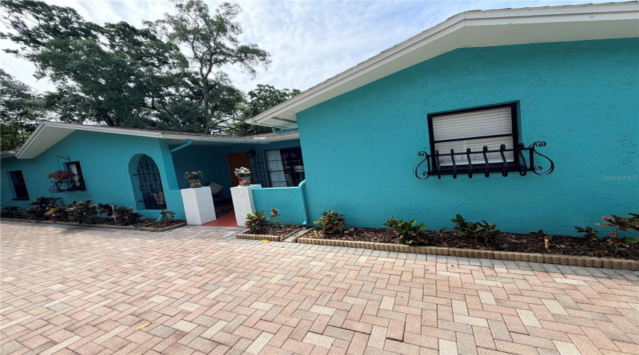 Tarpon Springs, Florida 34689, 3 Bedroom Bedrooms, ,2 Bathroombathrooms,Residential,For Sale,Carolina,0,Mfrtb8503708