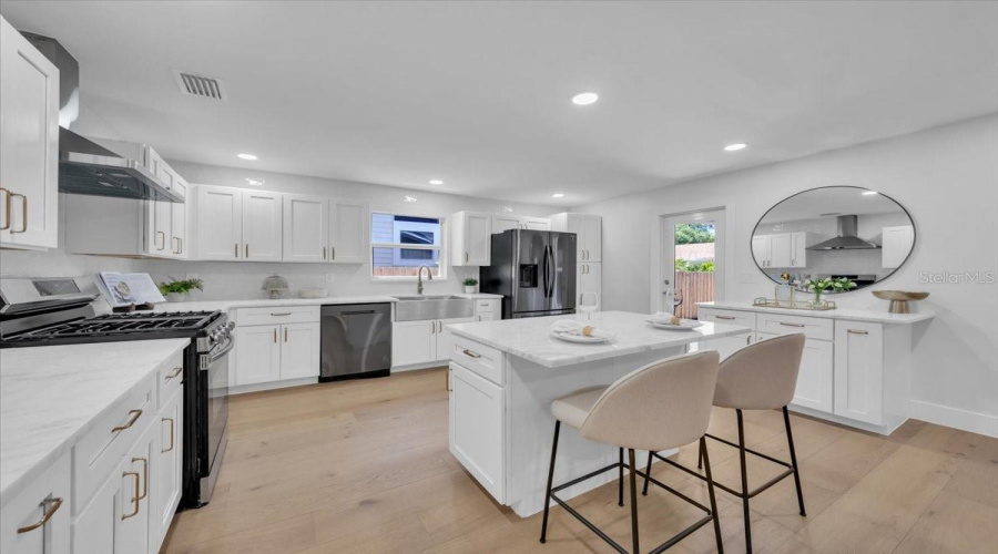 St Petersburg, Florida 33705, 4 Bedroom Bedrooms, ,3 Bathroombathrooms,Residential,For Sale,12Th,0,Mfrtb8503943