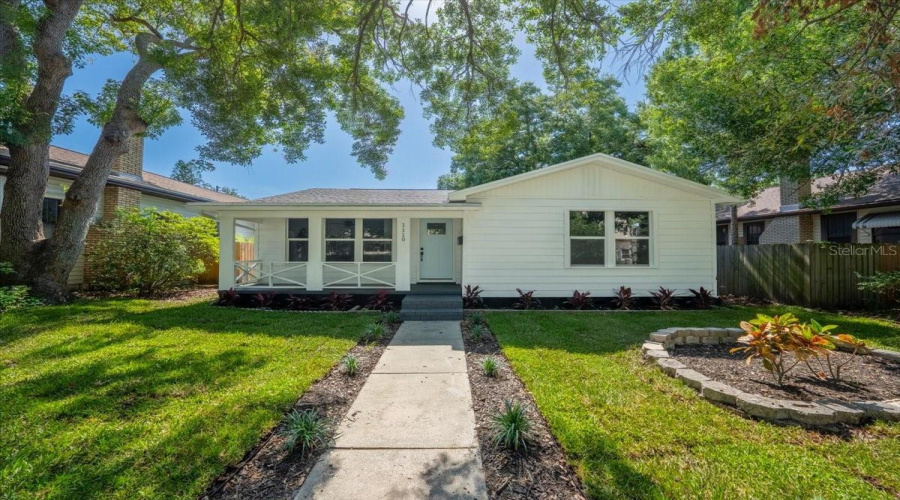 St Petersburg, Florida 33705, 4 Bedroom Bedrooms, ,3 Bathroombathrooms,Residential,For Sale,12Th,0,Mfrtb8503943