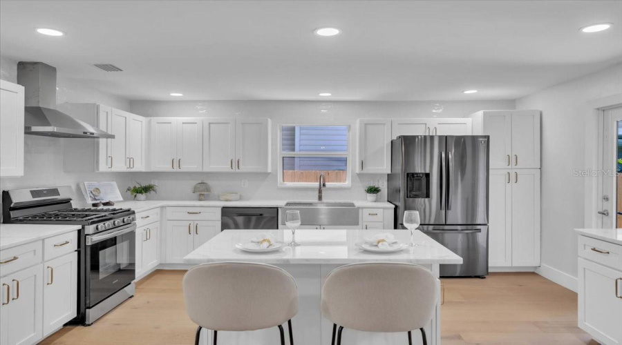 St Petersburg, Florida 33705, 4 Bedroom Bedrooms, ,3 Bathroombathrooms,Residential,For Sale,12Th,0,Mfrtb8503943