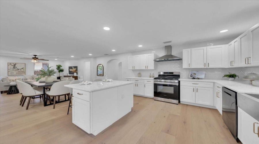 St Petersburg, Florida 33705, 4 Bedroom Bedrooms, ,3 Bathroombathrooms,Residential,For Sale,12Th,0,Mfrtb8503943