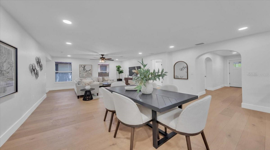 St Petersburg, Florida 33705, 4 Bedroom Bedrooms, ,3 Bathroombathrooms,Residential,For Sale,12Th,0,Mfrtb8503943