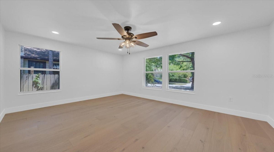 St Petersburg, Florida 33705, 4 Bedroom Bedrooms, ,3 Bathroombathrooms,Residential,For Sale,12Th,0,Mfrtb8503943