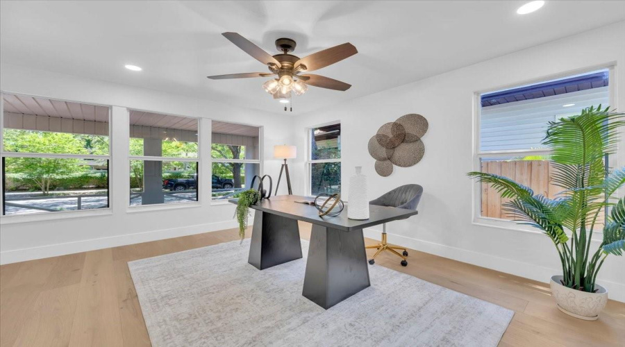 St Petersburg, Florida 33705, 4 Bedroom Bedrooms, ,3 Bathroombathrooms,Residential,For Sale,12Th,0,Mfrtb8503943