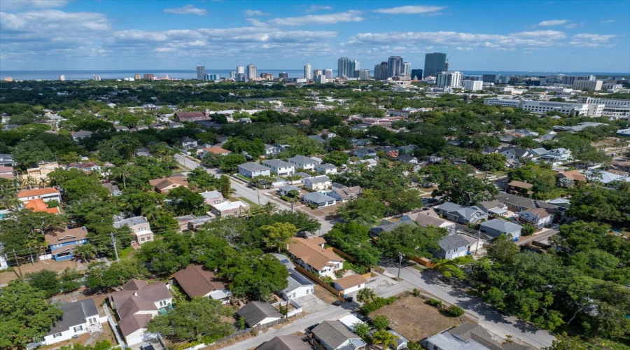 St Petersburg, Florida 33705, 4 Bedroom Bedrooms, ,3 Bathroombathrooms,Residential,For Sale,12Th,0,Mfrtb8503943