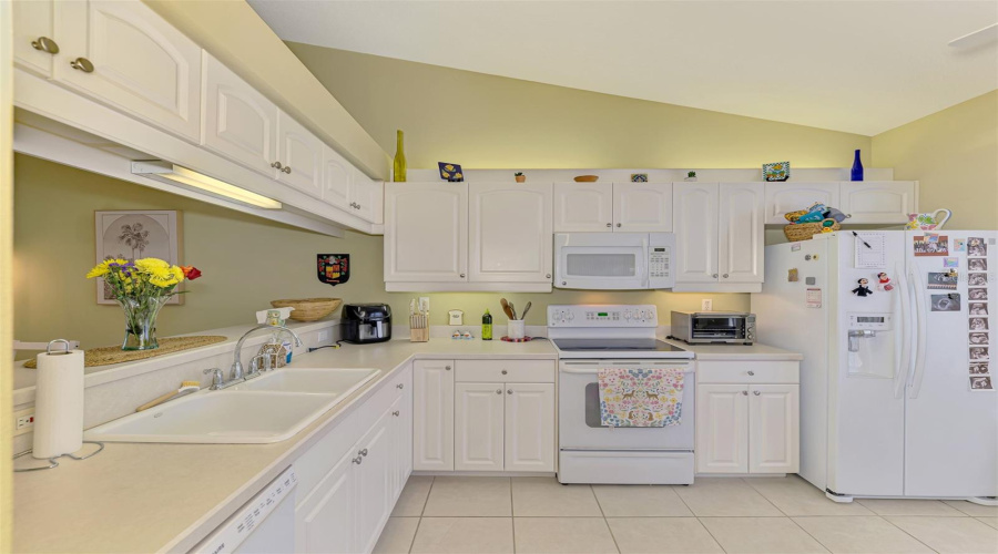 Venice, Florida 34293, 2 Bedroom Bedrooms, ,2 Bathroombathrooms,Residential,For Sale,Addington,0,Mfrn6144202