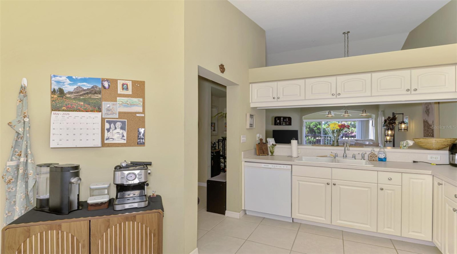 Venice, Florida 34293, 2 Bedroom Bedrooms, ,2 Bathroombathrooms,Residential,For Sale,Addington,0,Mfrn6144202