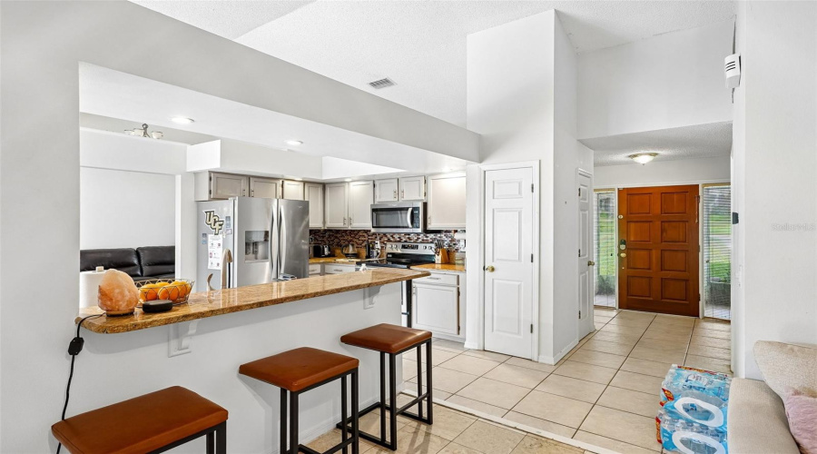 Altamonte Springs, Florida 32714, 4 Bedroom Bedrooms, ,3 Bathroombathrooms,Residential,For Sale,Woodland Terrace,0,Mfro6418362