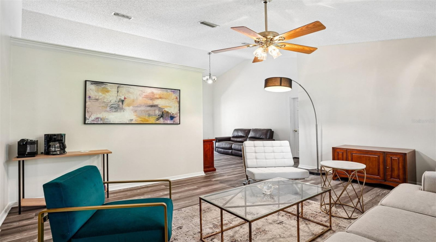Altamonte Springs, Florida 32714, 4 Bedroom Bedrooms, ,3 Bathroombathrooms,Residential,For Sale,Woodland Terrace,0,Mfro6418362