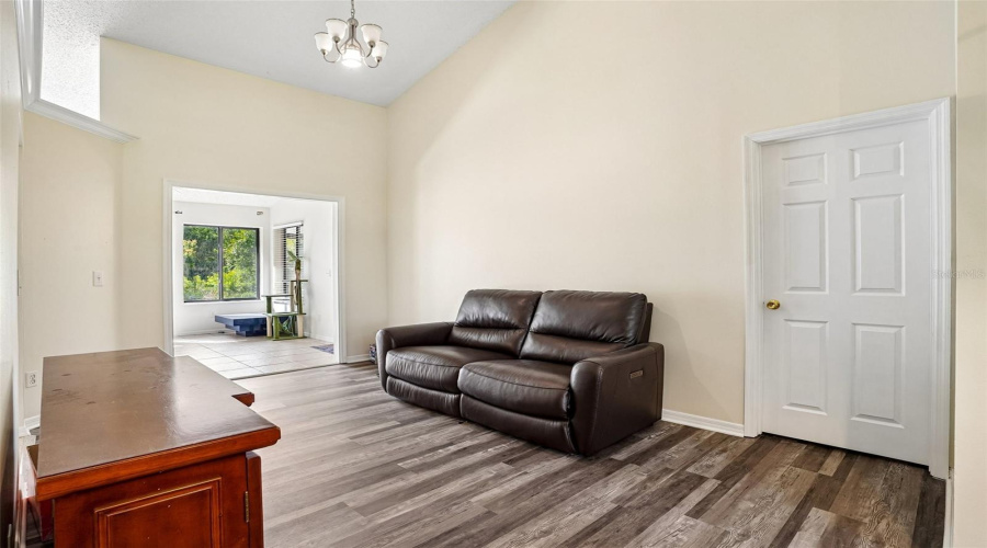 Altamonte Springs, Florida 32714, 4 Bedroom Bedrooms, ,3 Bathroombathrooms,Residential,For Sale,Woodland Terrace,0,Mfro6418362