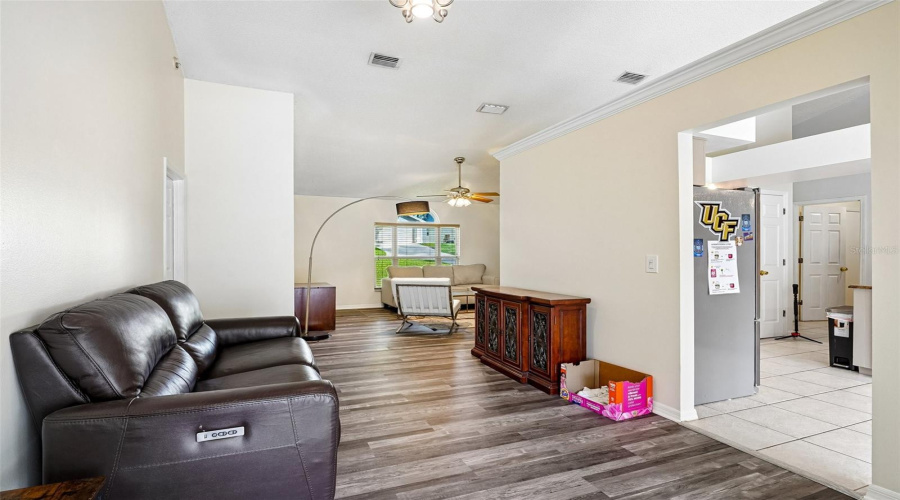 Altamonte Springs, Florida 32714, 4 Bedroom Bedrooms, ,3 Bathroombathrooms,Residential,For Sale,Woodland Terrace,0,Mfro6418362