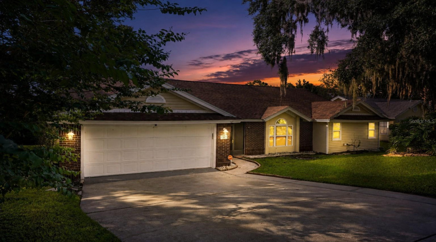 Altamonte Springs, Florida 32714, 4 Bedroom Bedrooms, ,3 Bathroombathrooms,Residential,For Sale,Woodland Terrace,0,Mfro6418362