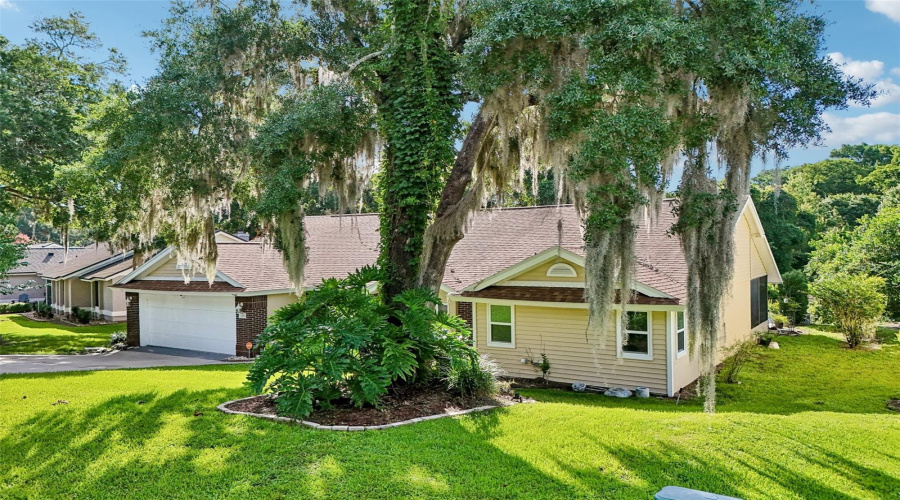 Altamonte Springs, Florida 32714, 4 Bedroom Bedrooms, ,3 Bathroombathrooms,Residential,For Sale,Woodland Terrace,0,Mfro6418362