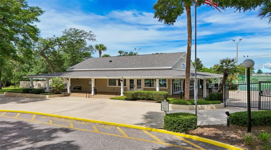 Altamonte Springs, Florida 32714, 4 Bedroom Bedrooms, ,3 Bathroombathrooms,Residential,For Sale,Woodland Terrace,0,Mfro6418362