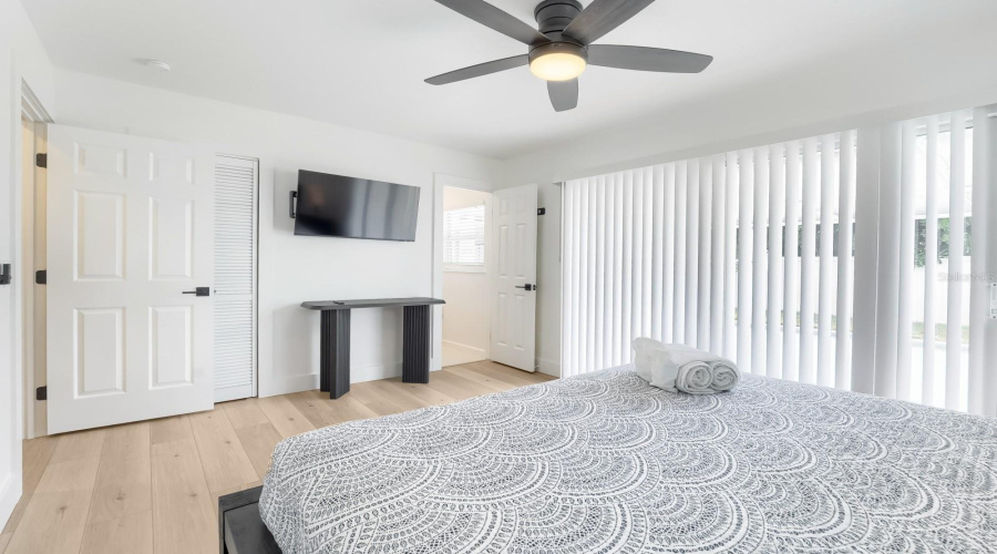 Seminole, Florida 33776, 3 Bedroom Bedrooms, ,2 Bathroombathrooms,Residential,For Sale,Dominica,0,Mfrtb8540117