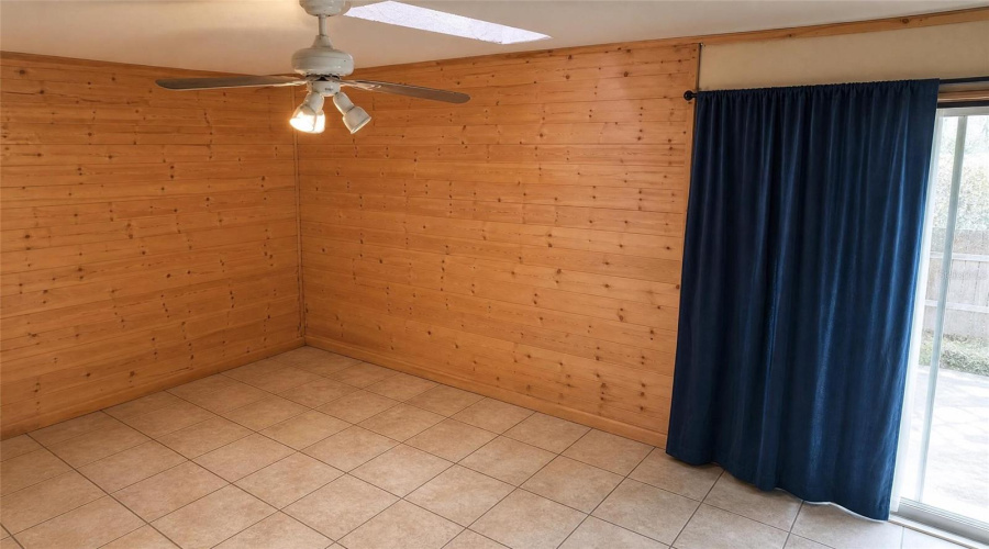 St Petersburg, Florida 33707, 4 Bedroom Bedrooms, ,2 Bathroombathrooms,Residential,For Sale,Rosati,0,Mfro6415845