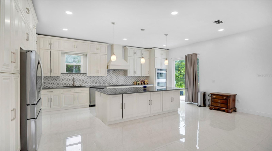 Orlando, Florida 32833, 4 Bedroom Bedrooms, ,3 Bathroombathrooms,Residential,For Sale,Dallas,0,Mfro6428249