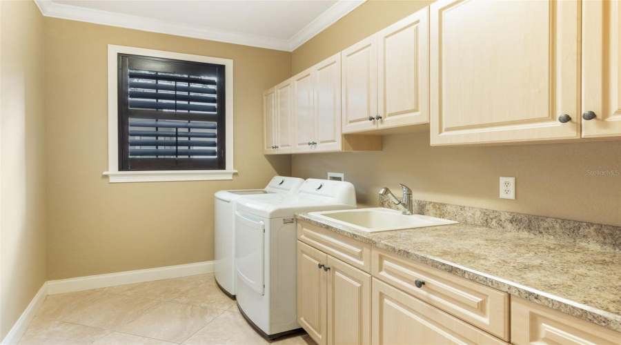 Sorrento, Florida 32776, 5 Bedroom Bedrooms, ,4 Bathroombathrooms,Residential,For Sale,High Hampton,0,Mfrns1088519