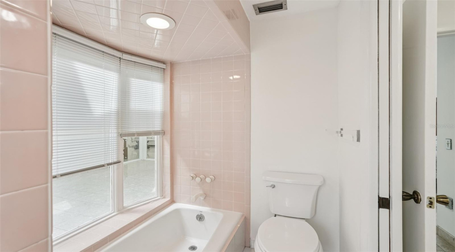 Bradenton, Florida 34209, 3 Bedroom Bedrooms, ,2 Bathroombathrooms,Residential,For Sale,89Th,0,Mfra4702020