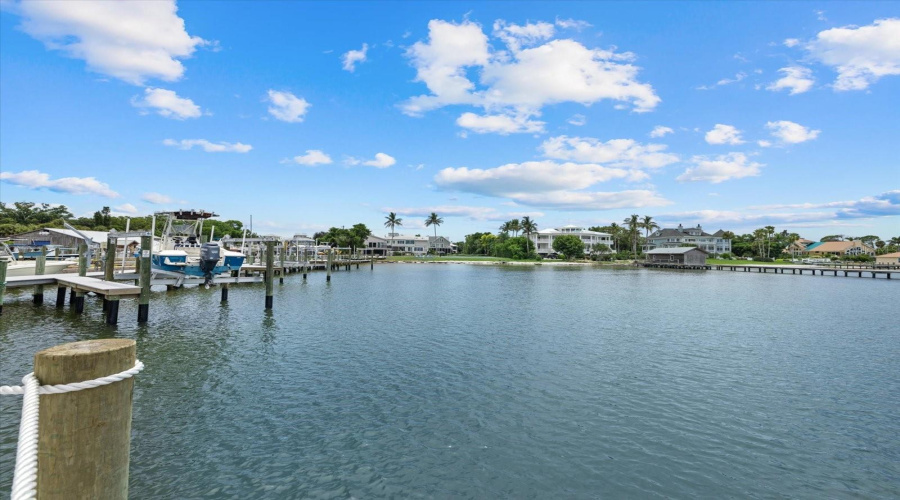 Bradenton, Florida 34209, 3 Bedroom Bedrooms, ,2 Bathroombathrooms,Residential,For Sale,89Th,0,Mfra4702020