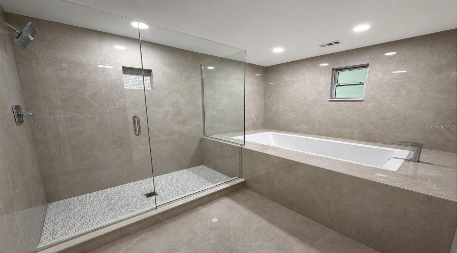 St Petersburg, Florida 33703, 3 Bedroom Bedrooms, ,2 Bathroombathrooms,Residential,For Sale,Denver,0,Mfrtb8534107