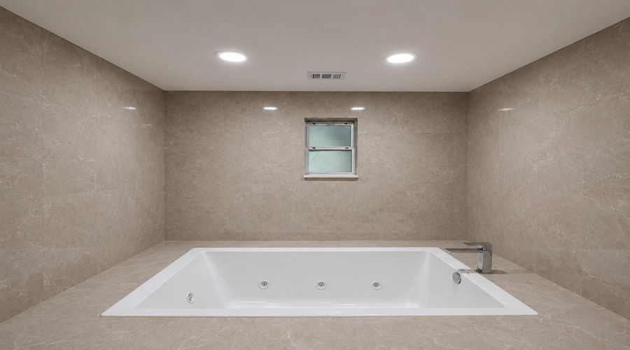 St Petersburg, Florida 33703, 3 Bedroom Bedrooms, ,2 Bathroombathrooms,Residential,For Sale,Denver,0,Mfrtb8534107